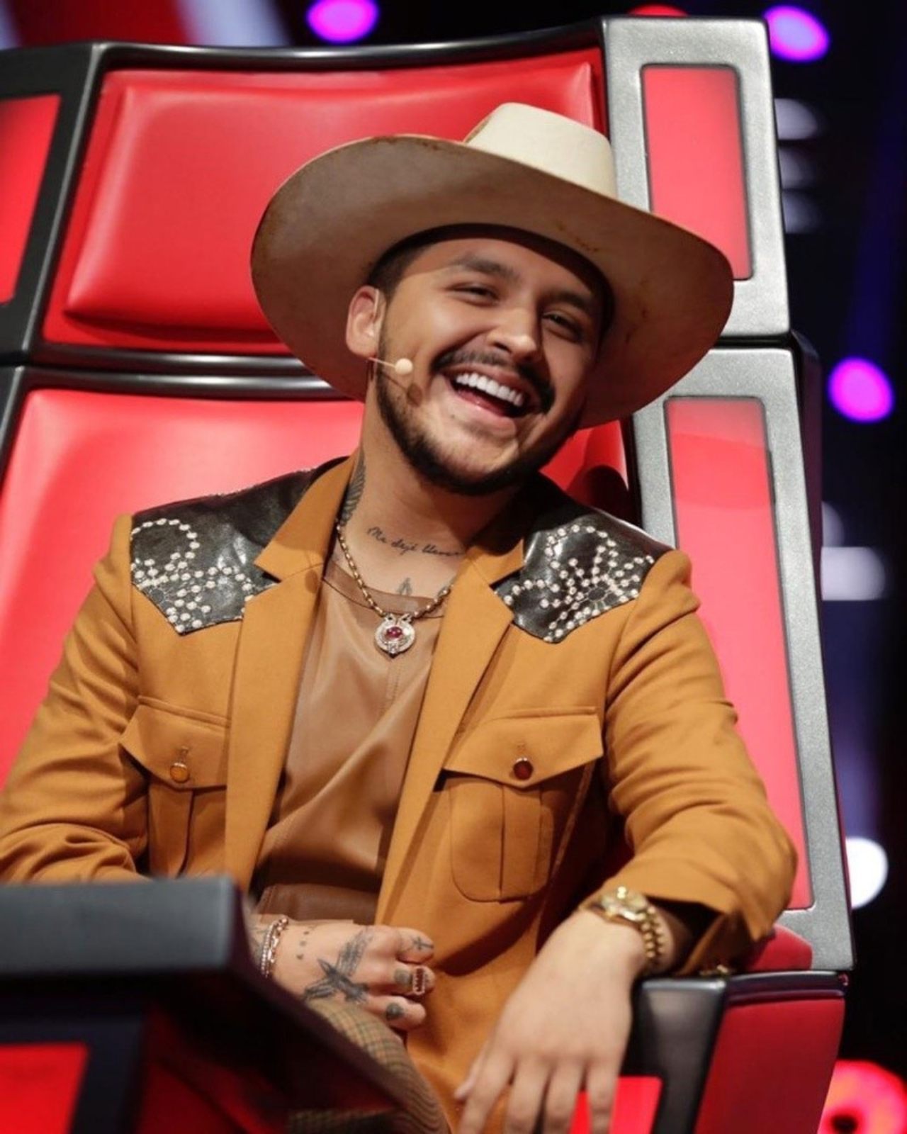 Christian Nodal mensaje