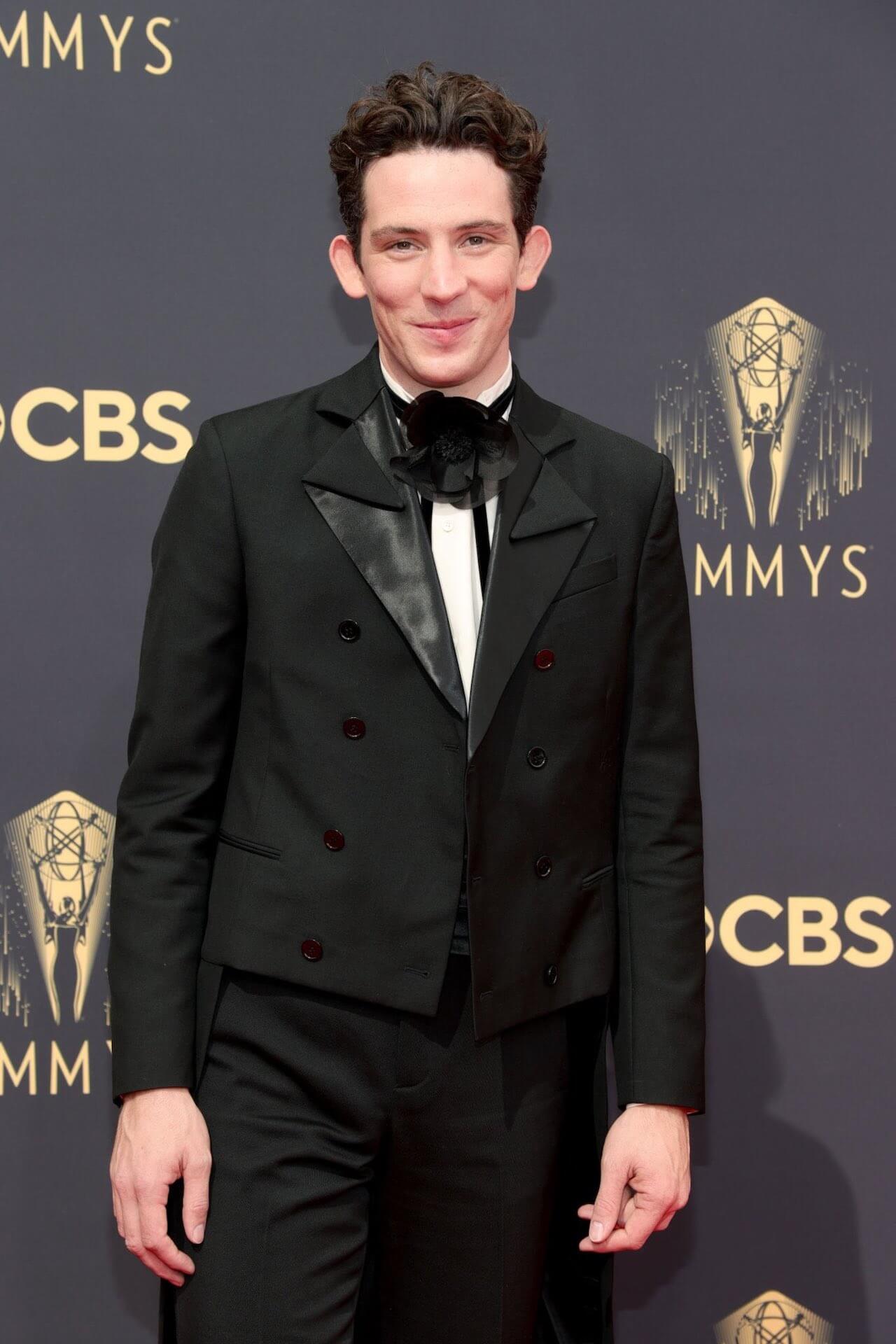 Josh O'Connor premios Emmy 2021