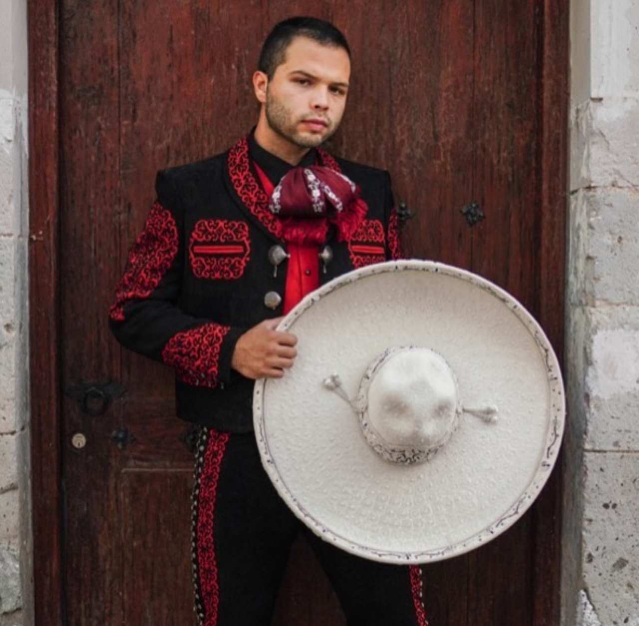 Leonardo Aguilar 
