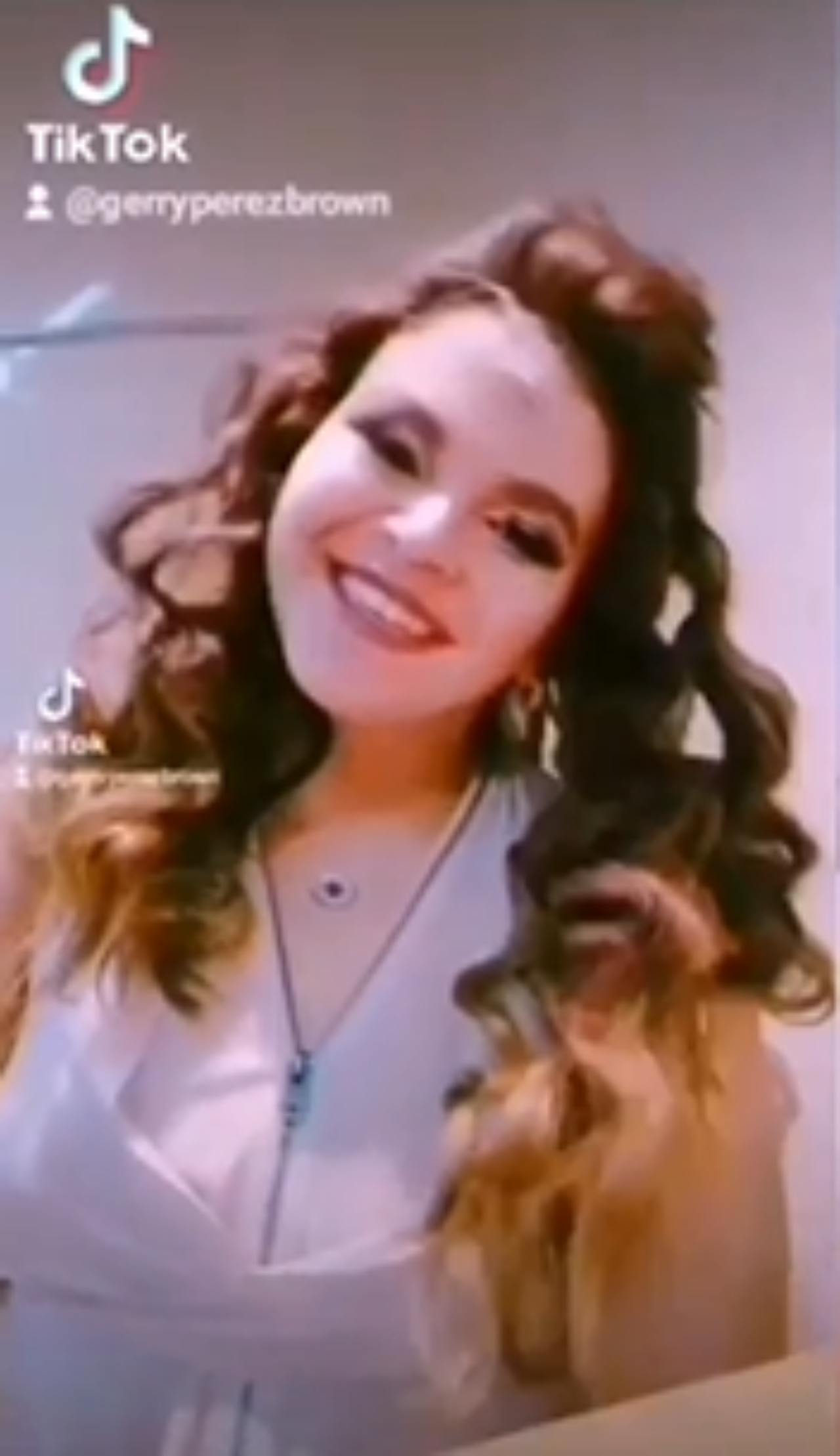 Lucero Mijares looks