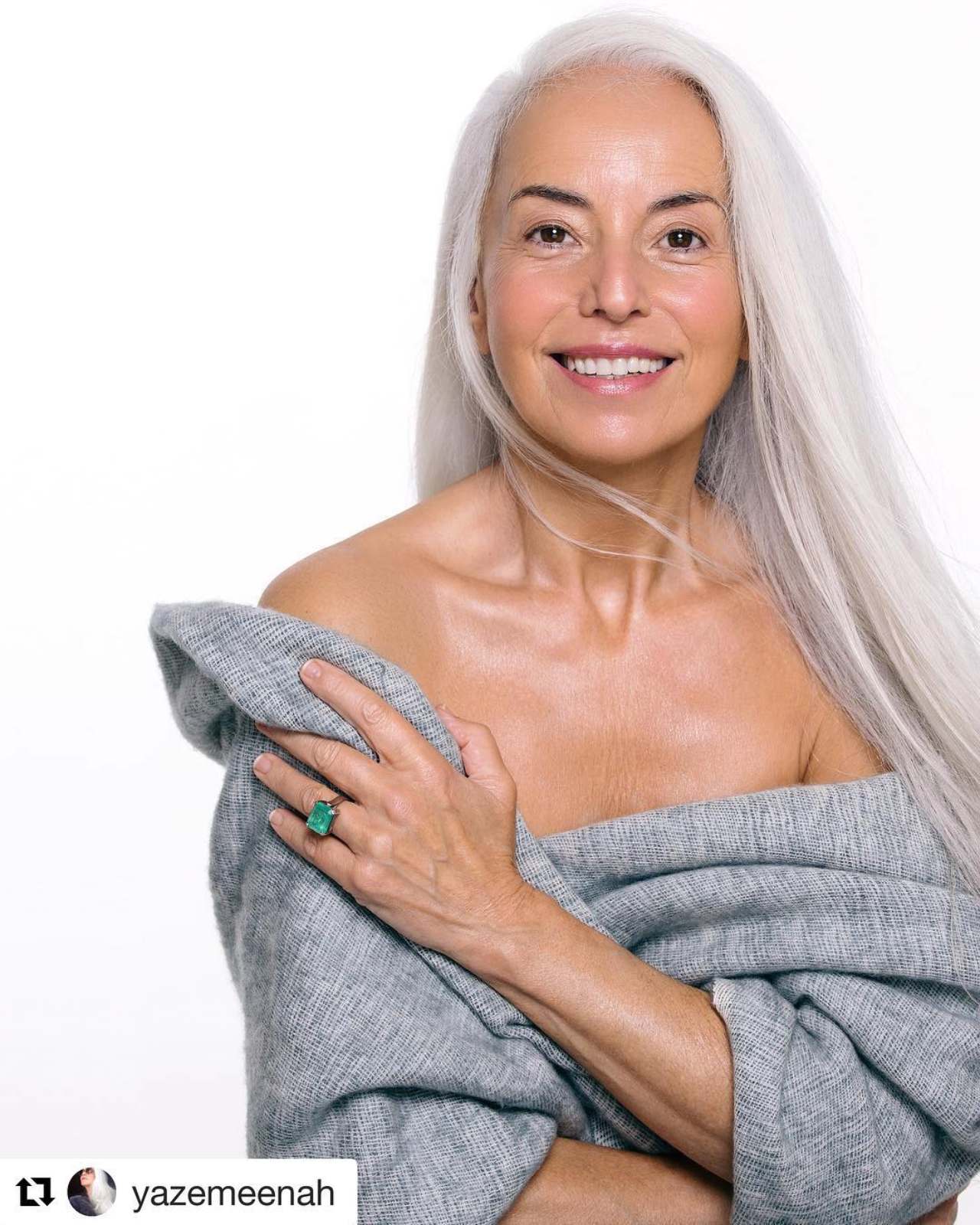 Yazemeenah Rossi abuela 60 anos joven