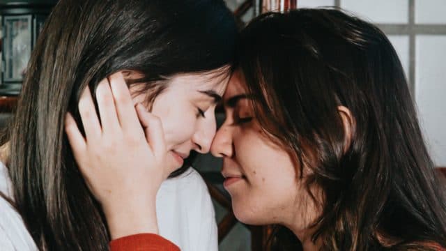 El sexo entre mujeres es mÃ¡s placentero con estas posiciones