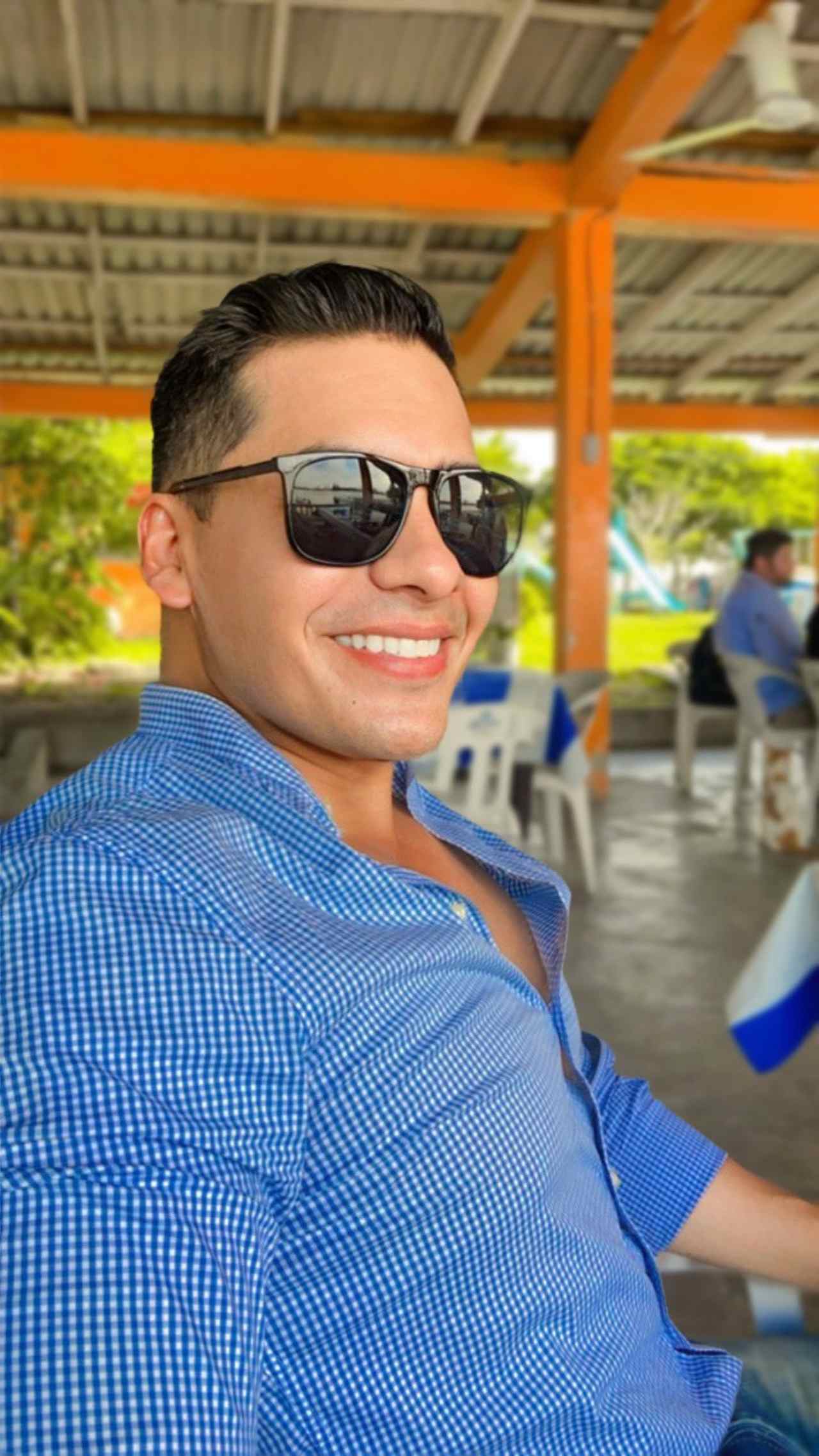 Trabajador pemex gay doble Carlos Rivera