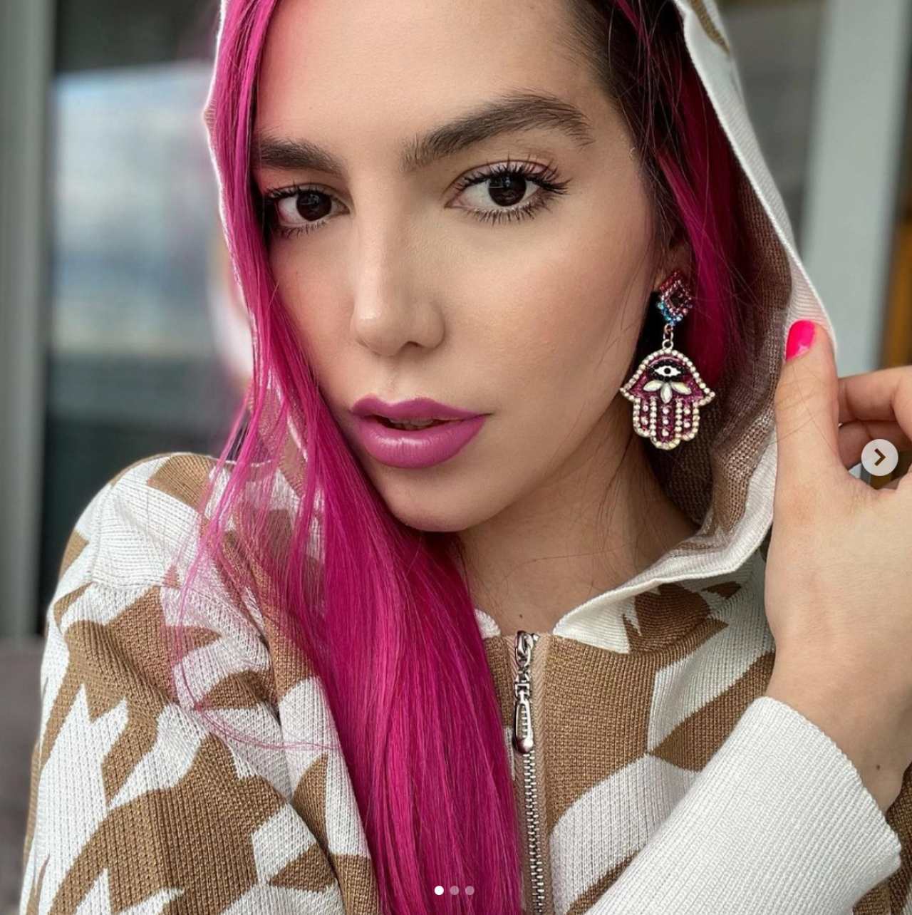 Frida Sofía sigue denuncia contra su abuelo