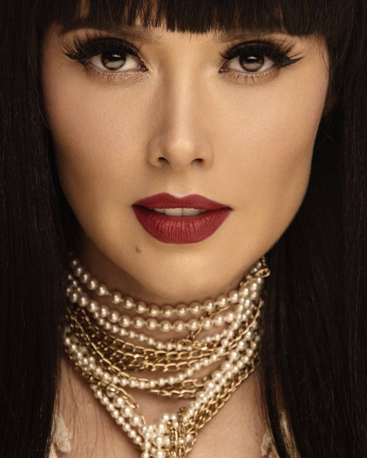 Marlene Favela cambia de look cabello