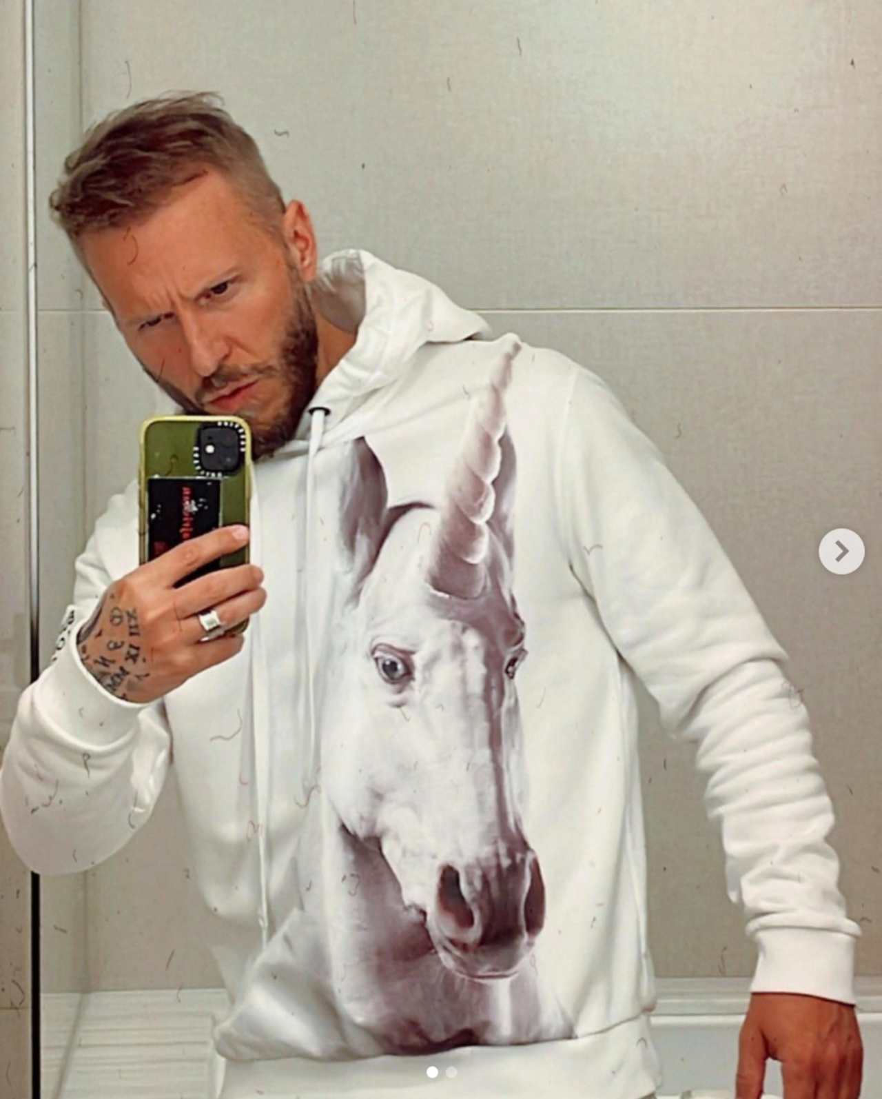 Noel Schajris es Sapo en 'Quién es la máscara'