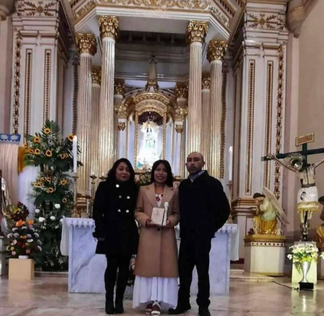 Yalitza Aparicio hace su confirmación católica