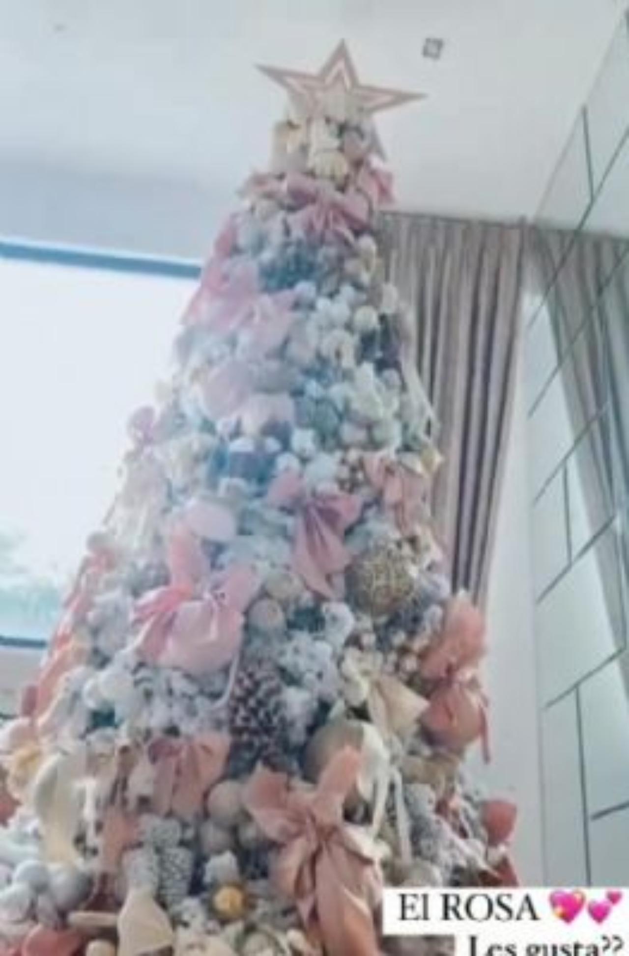 árbol navidad rosa Belinda