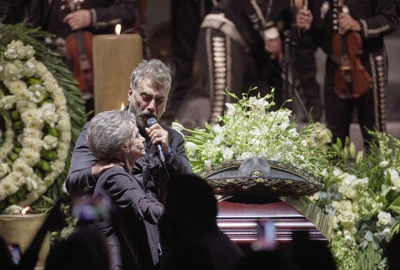 doña Cuquita quiere morir Vicente Fernandez