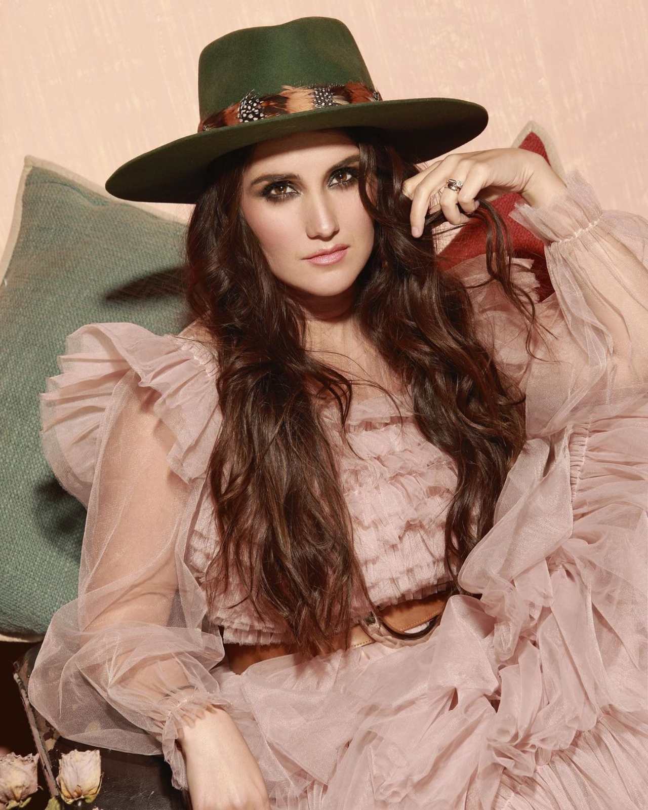 RBD Dulce Maria estafas sueldos bajos