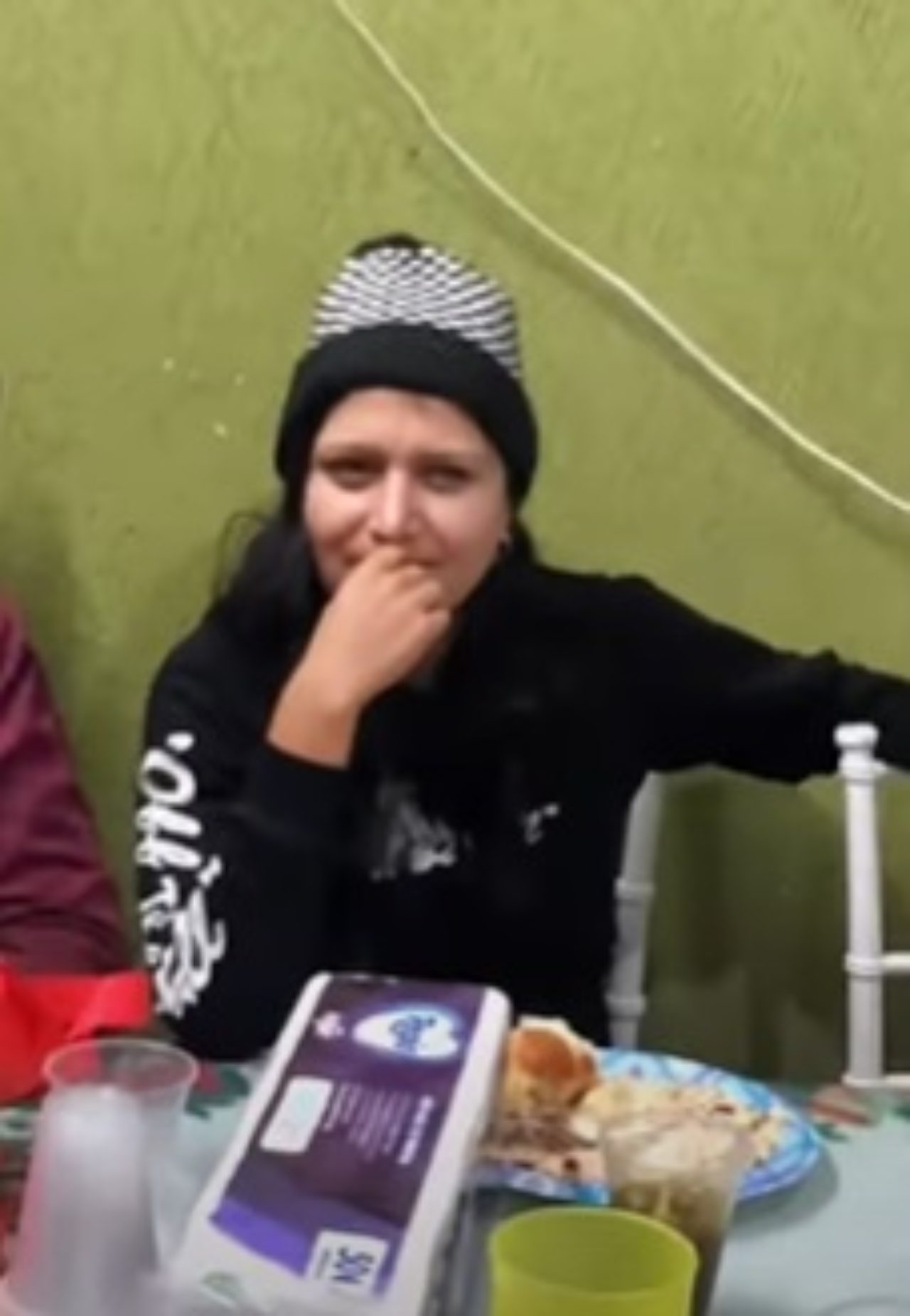 gomitas marihuana familia Navidad tiktoker video