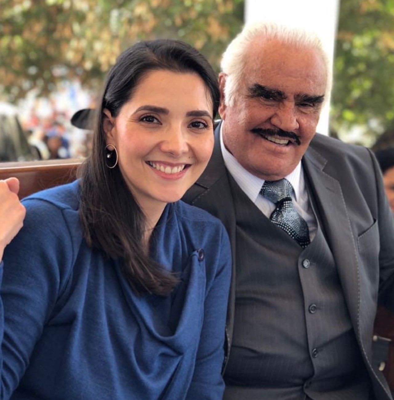 vicente fernandez alejandra fernandez hija adoptada