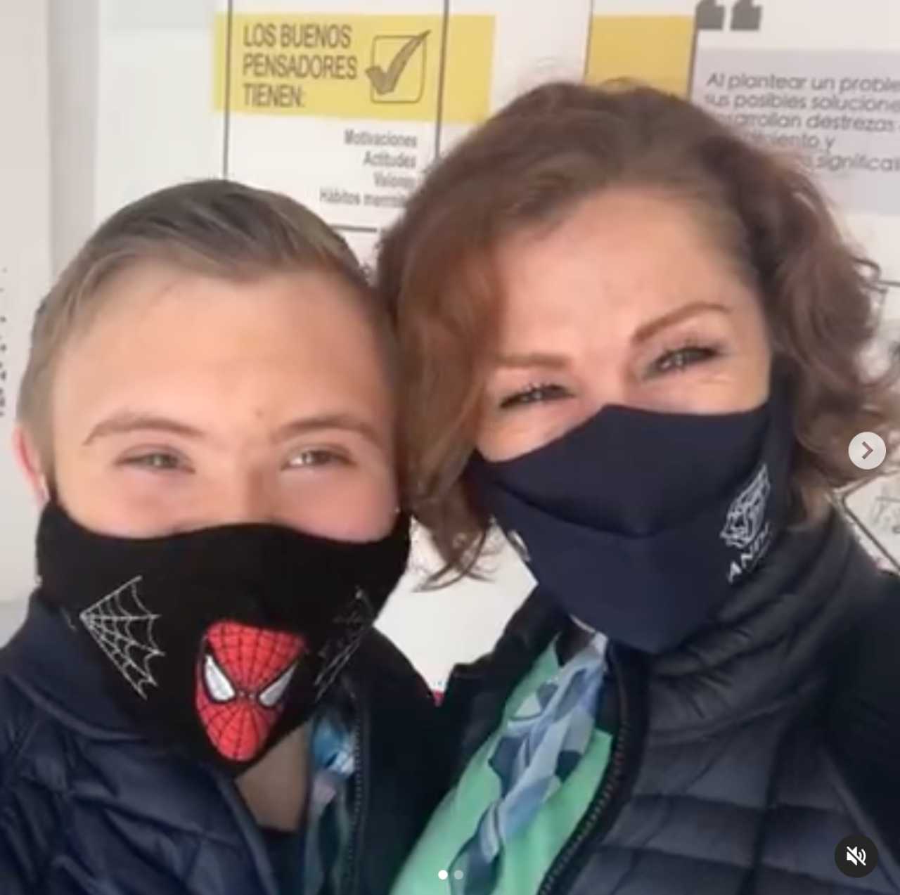 Leticia Calderón y su hijo Luciano