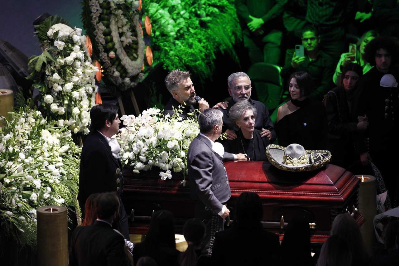 Vicente Fernández 