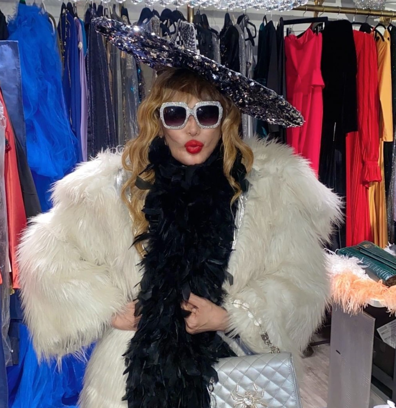 lyn may parecido paulina rubio