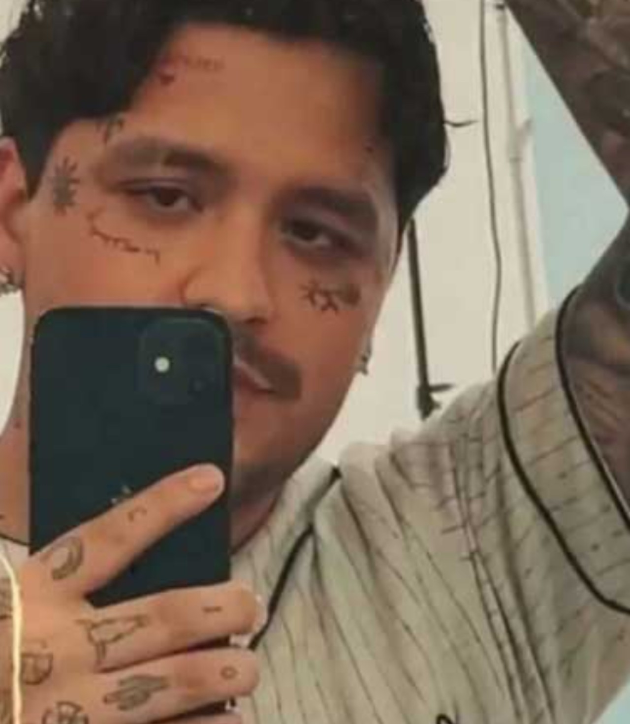 nodal tatuajes cara belinda pedo