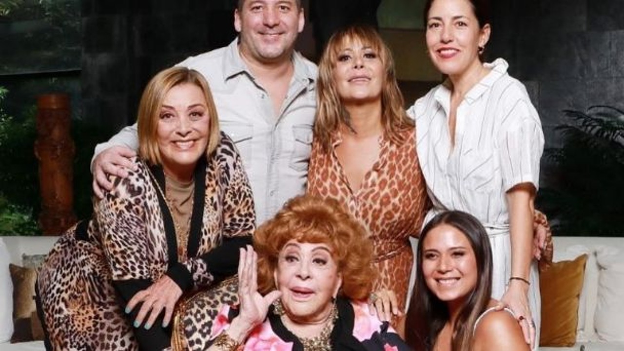 Sylvia pasquel documental silvia pinal familia guzmán