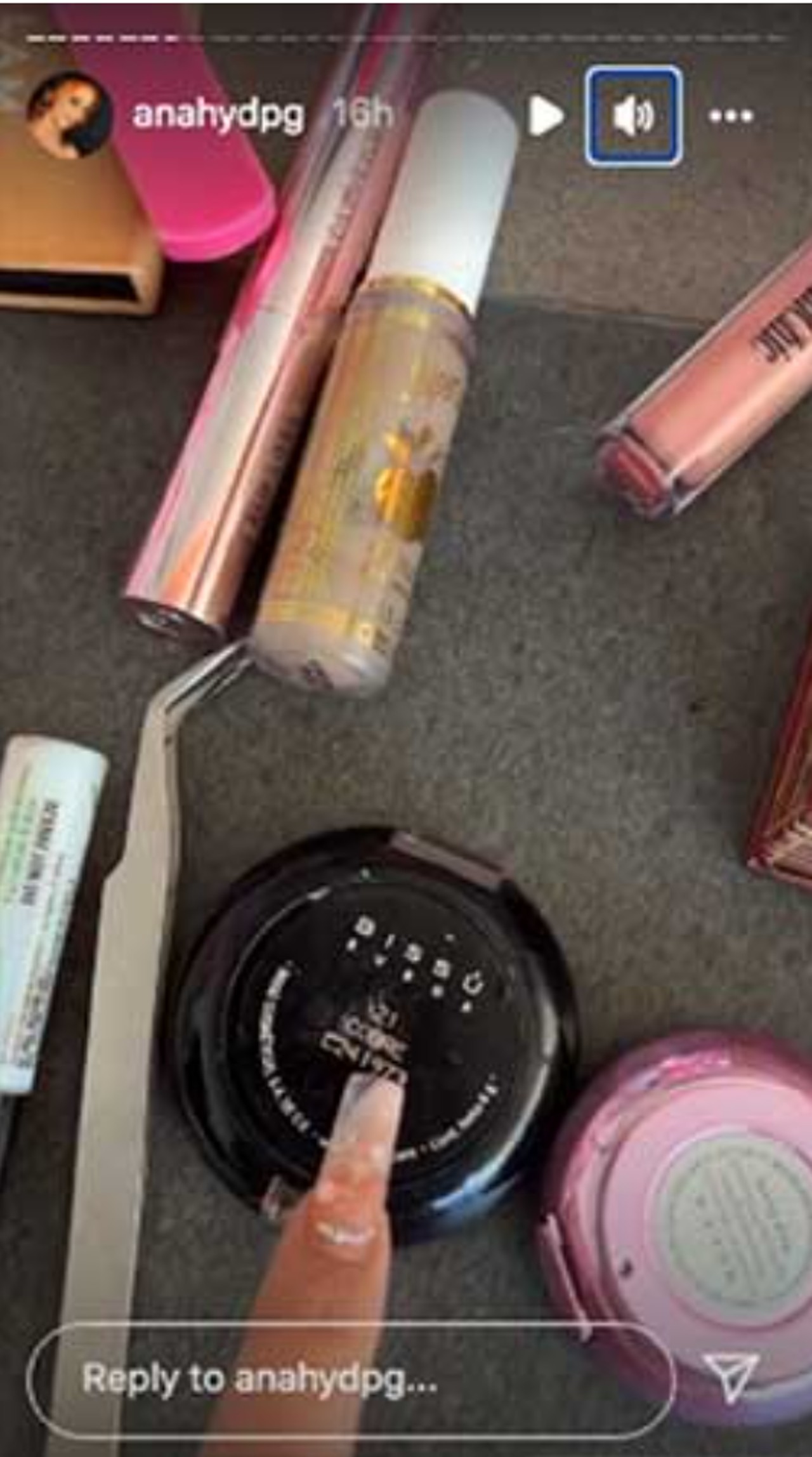 Eduin caz epsosa anahy maquillaje