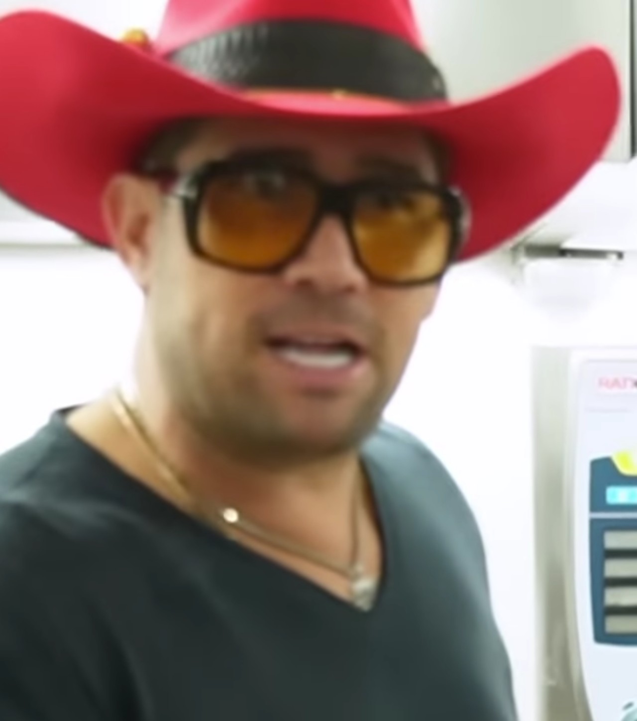 internet mr tempo chiquis rivera