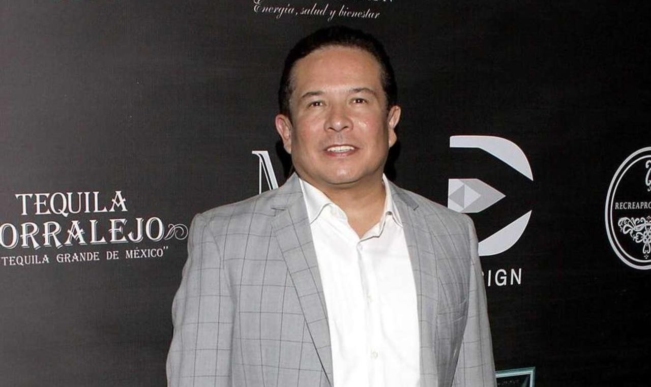 adolfo infante defiende mujeres de adame