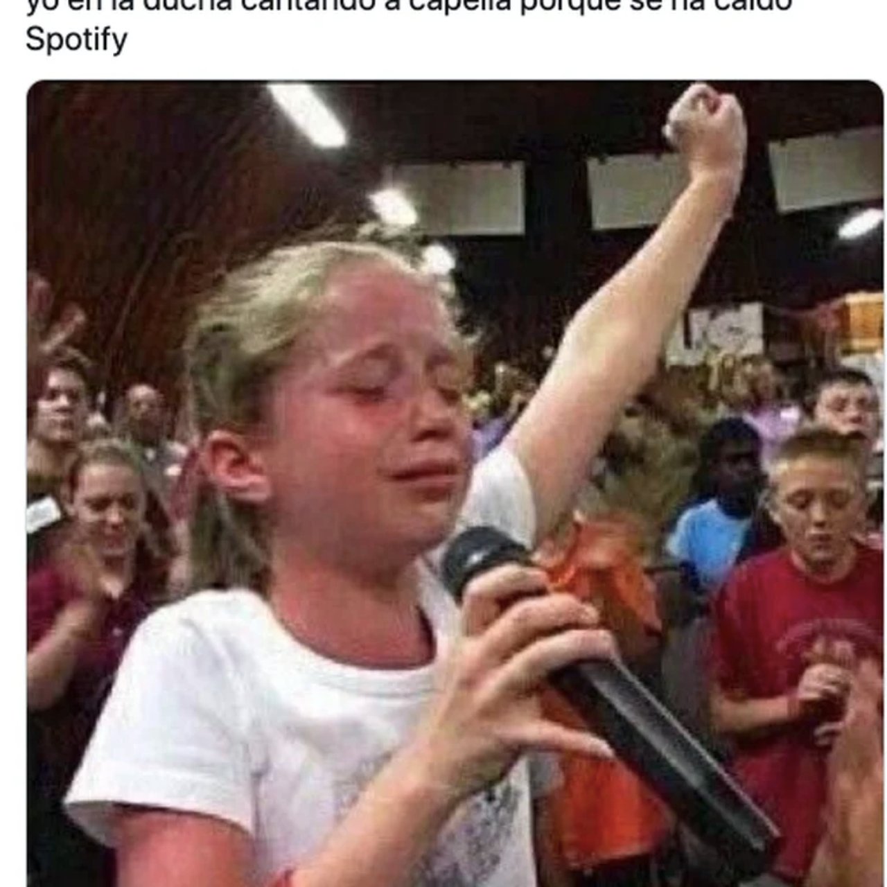 spotify niña cantando