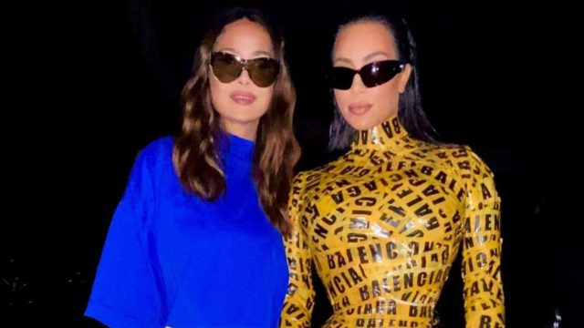 Salma Hayek Kim Kardashian juntas desfile
