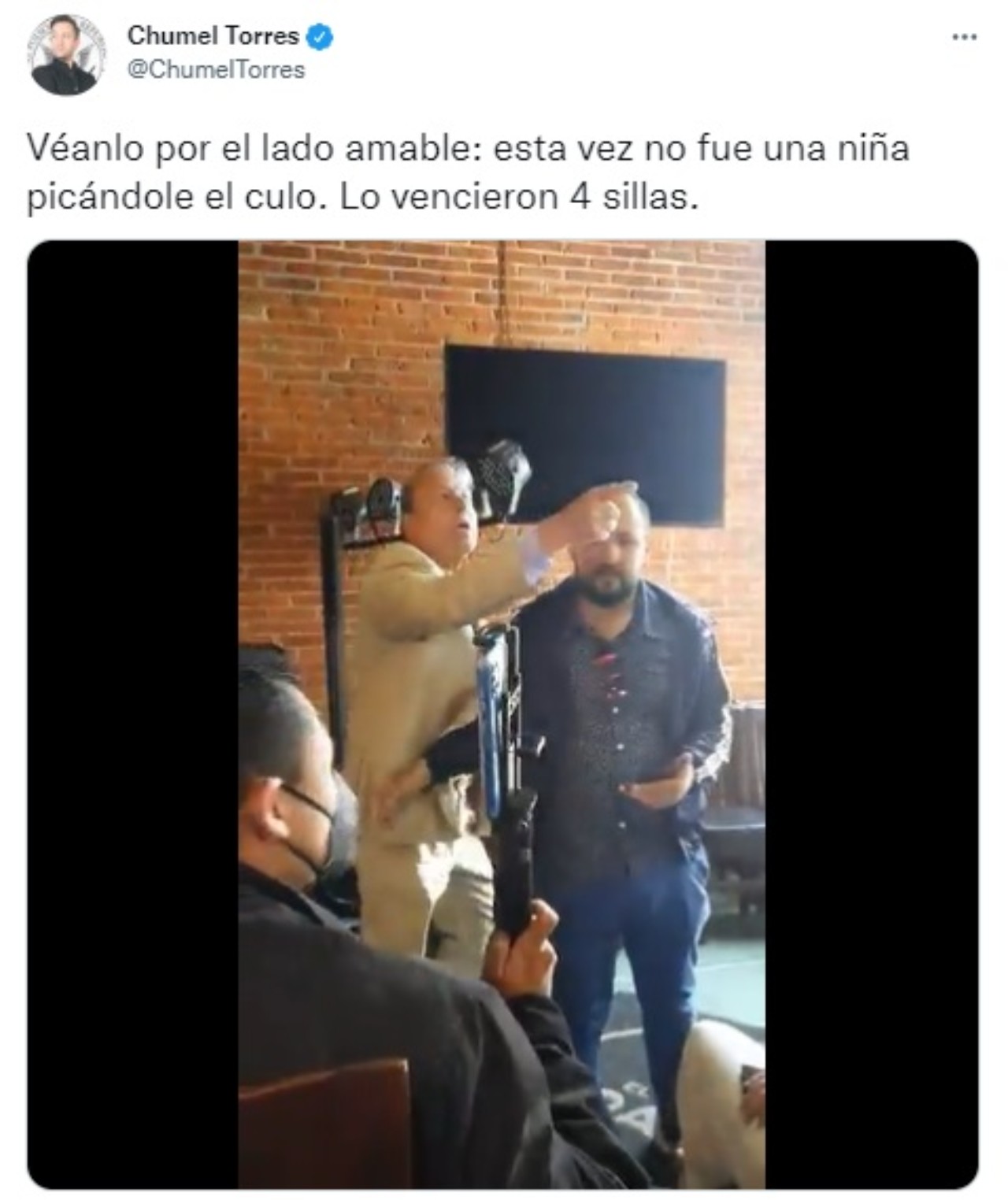 Chumel Torres burla Alfredo Adame pelea