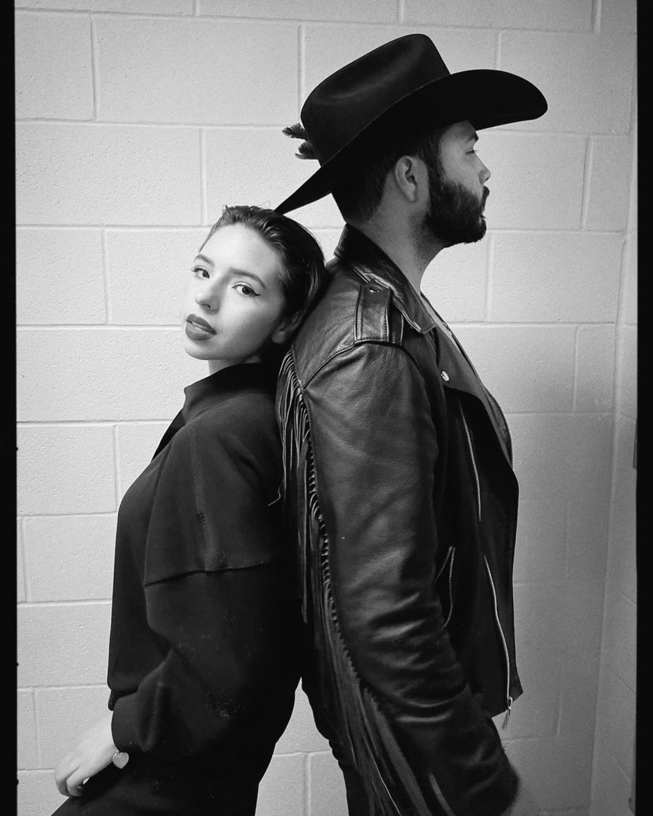 Angela Aguilar y su hermano Leonardo