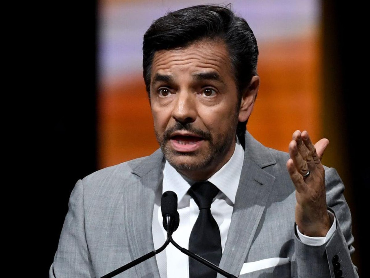 veto televia entrevista eugenio derbez