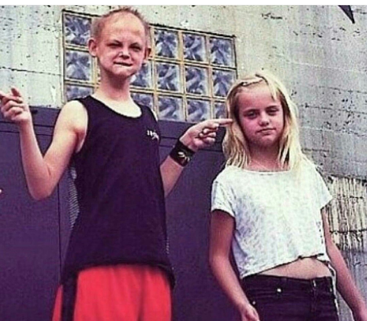 hijos adoptivos die antwoord