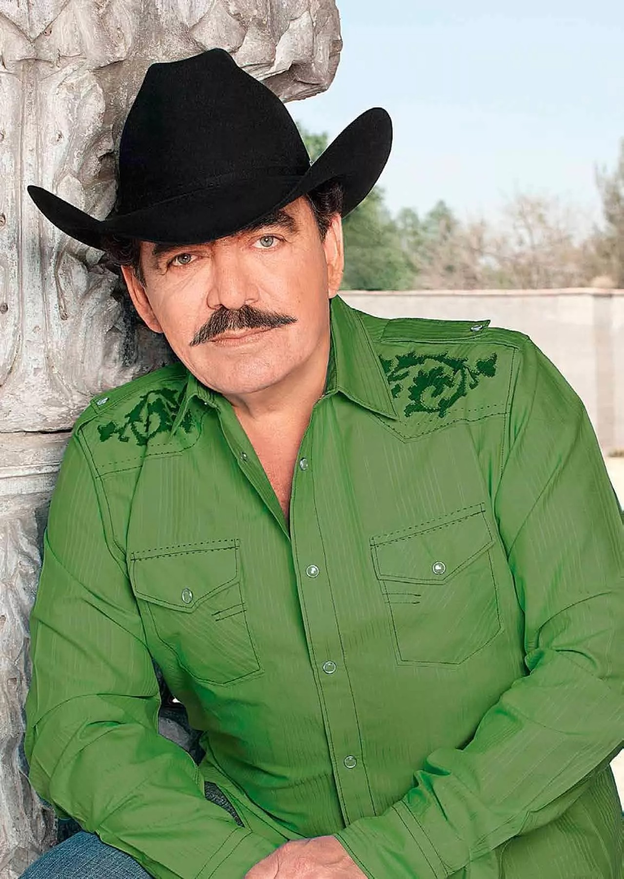 joan sebastian busto deforme indignación