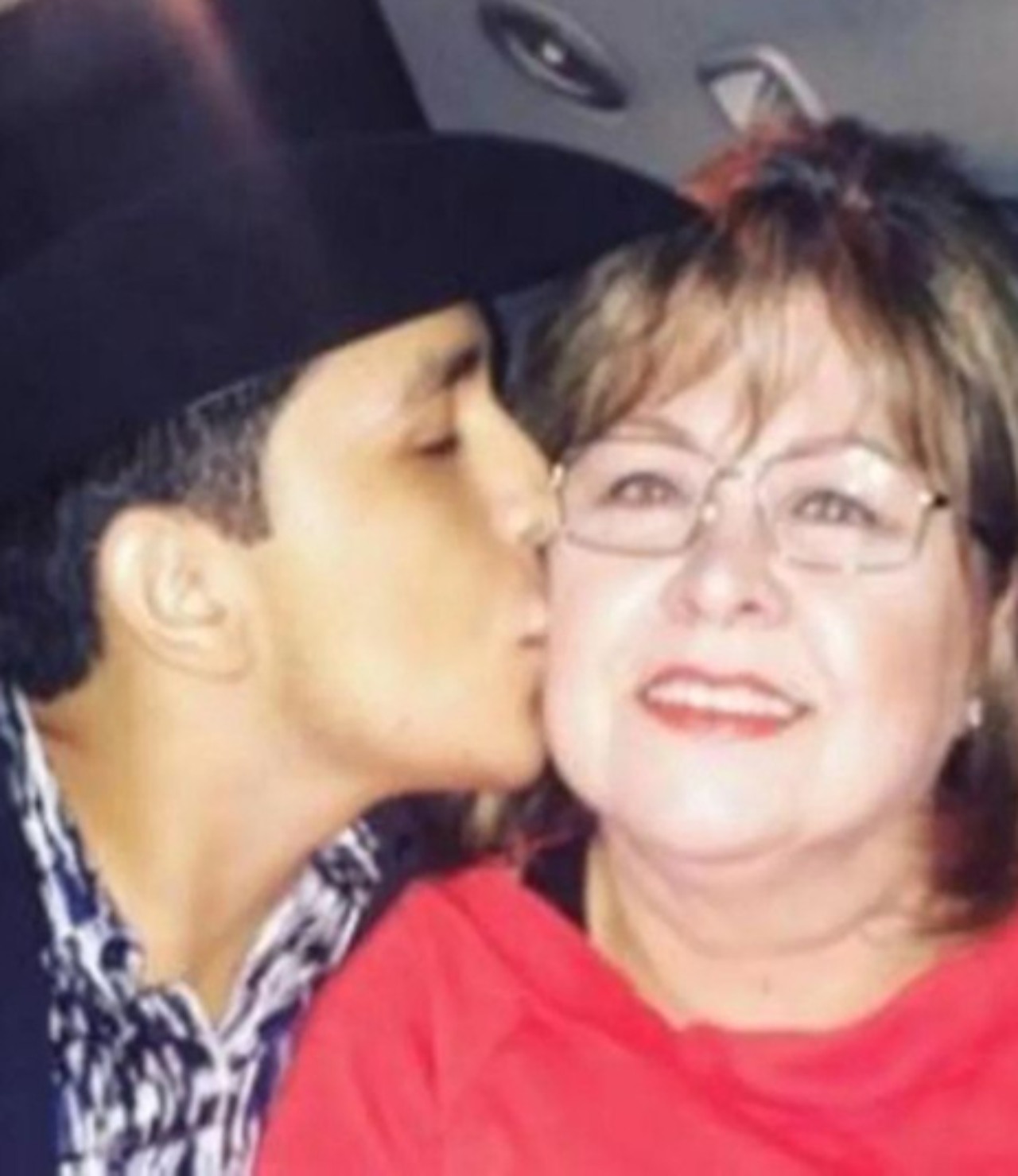 Abuela Nodal contra Belinda mama mensajes