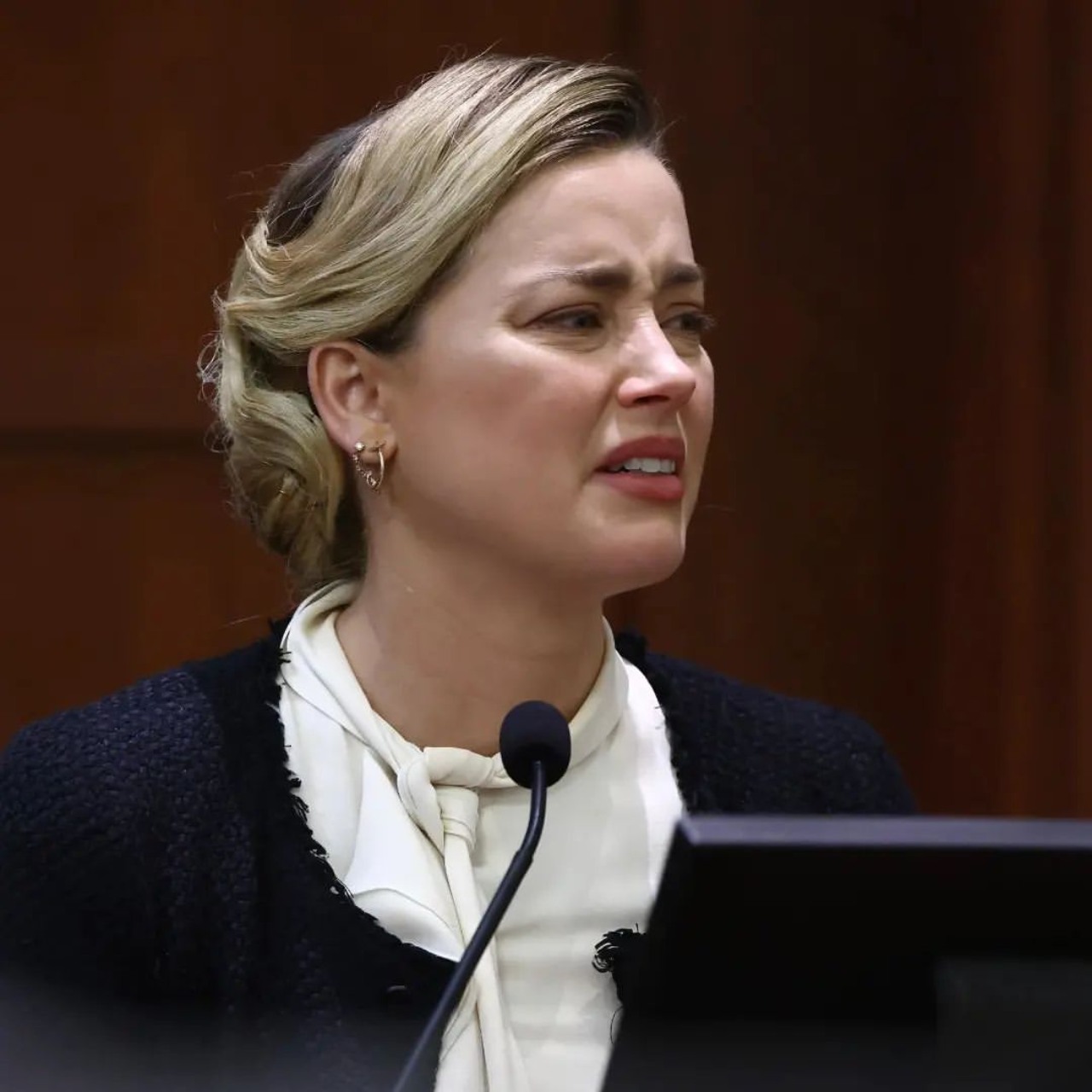 Amber Heard juicio Johnny Depp inhalando