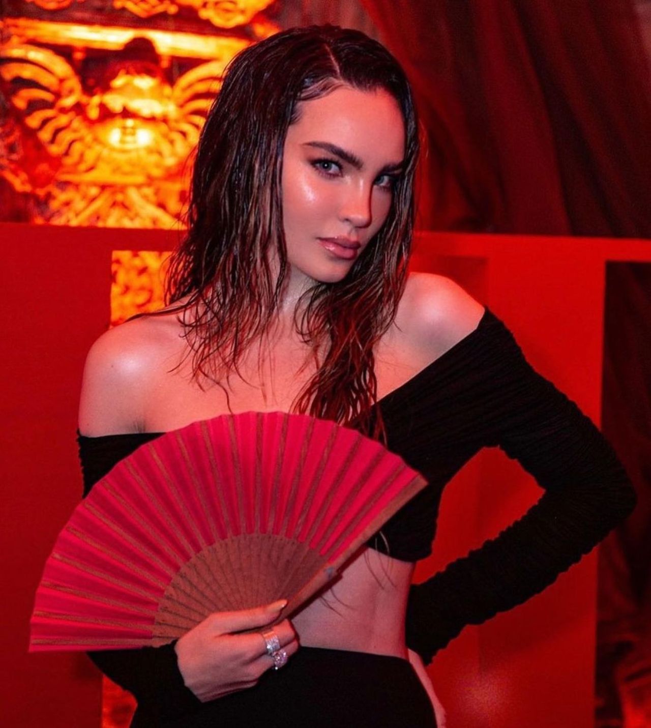 Belinda demandara Nodal por millones pesos