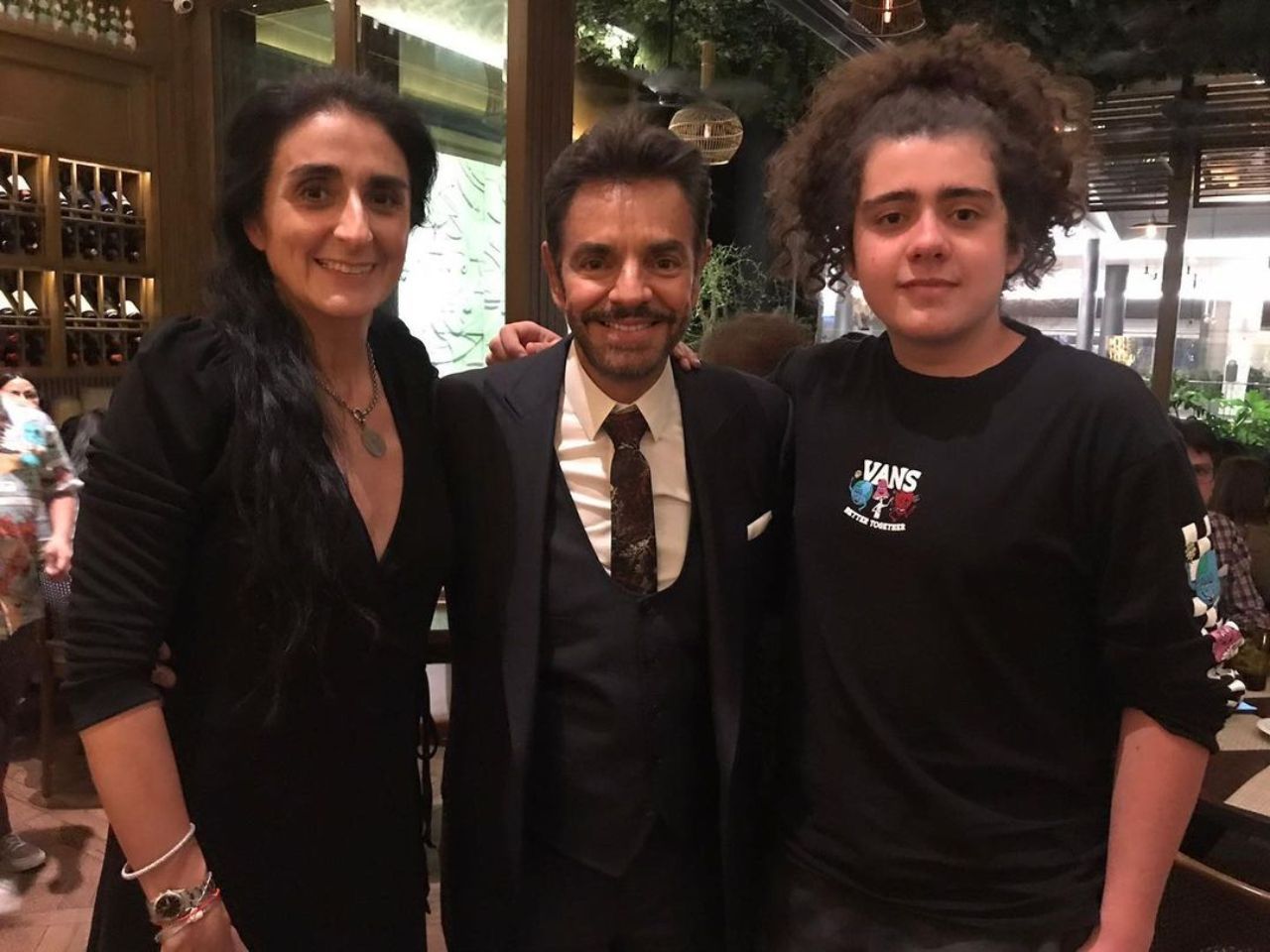 Barbara Torres hijo Eugenio Derbez premier