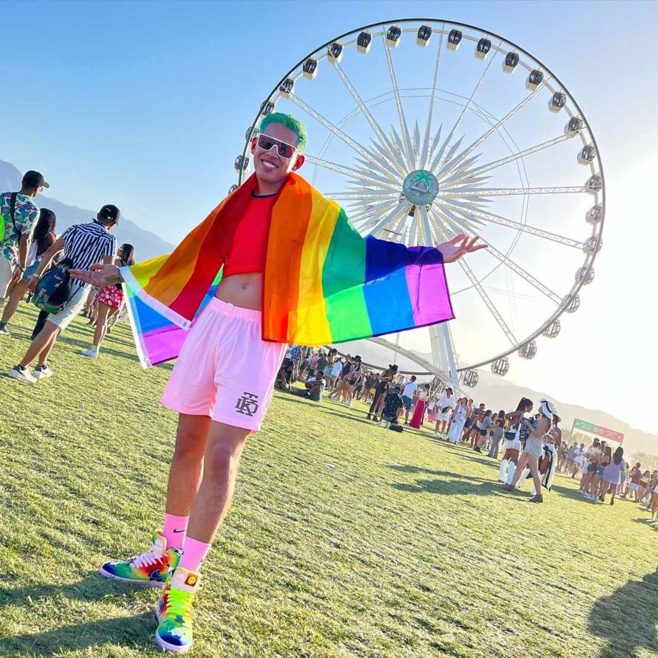 Jhonny Caz rey marcha orgullo lgbt