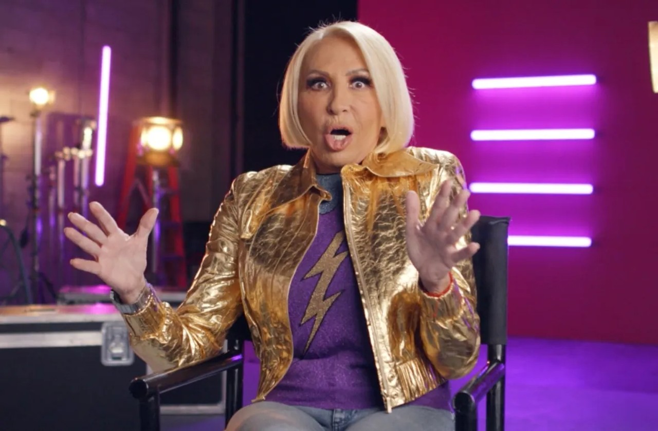 casa famosos laura bozzo baño tapado
