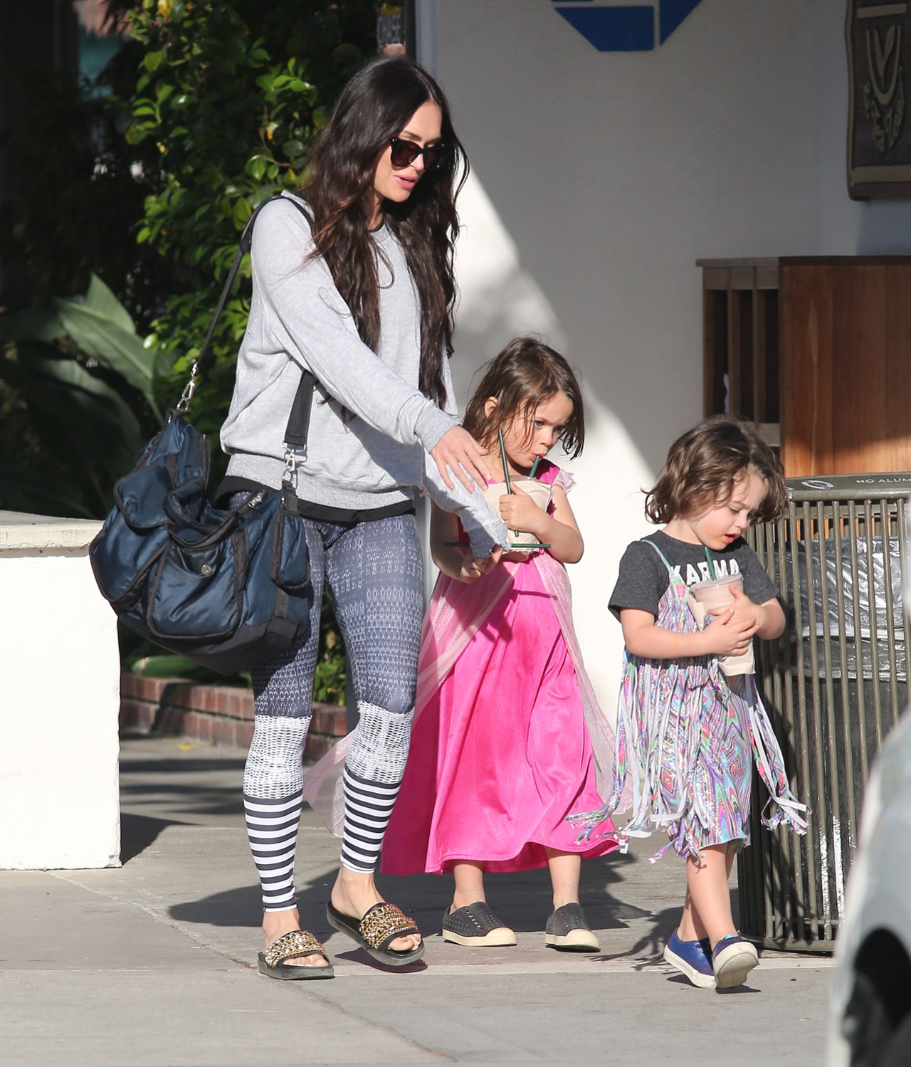 megan fox hijos vestidos