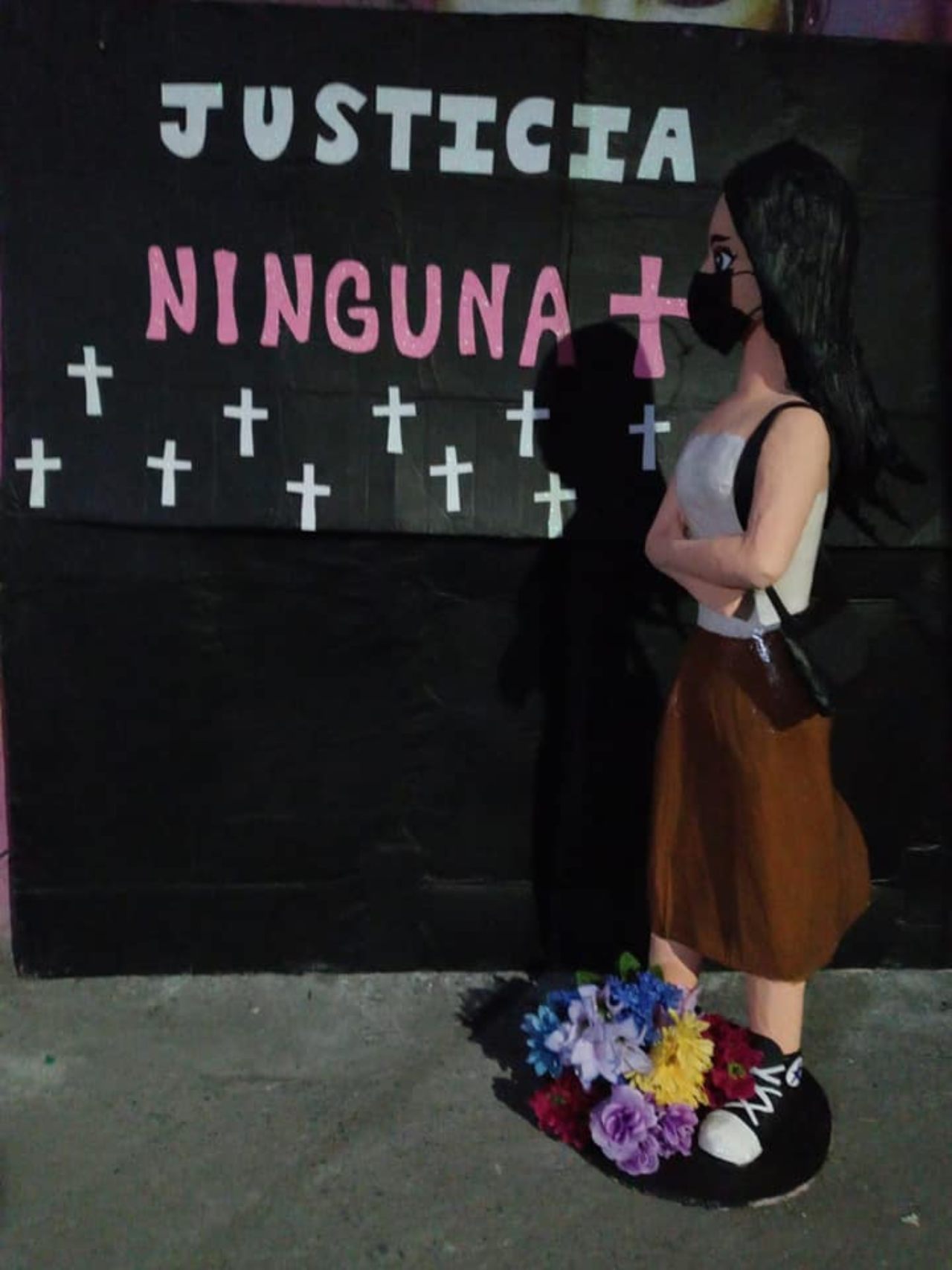 Piñata Debanhi Escobar piñateria Ramirez homenaje