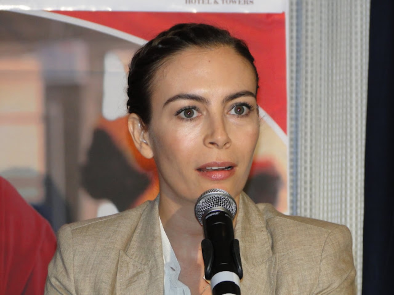 Sasha Sokol pide disculpas medios historia