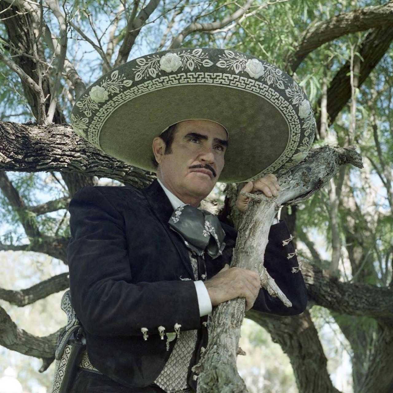 Merle Uribe revela que Vicente Fernández pagó a Patricia Rivera