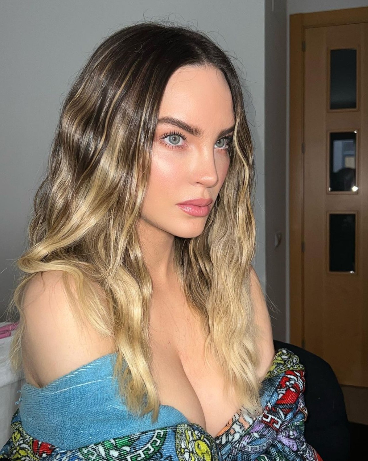 belinda nodal indirecta cazzu beso