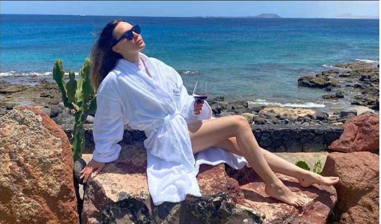 Belinda tatuaje nodal borrado tobillo