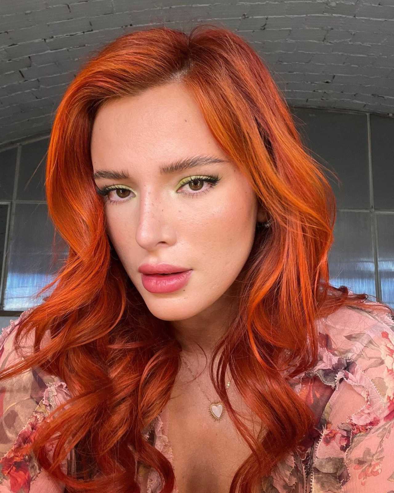 Bella Thorne declarada famosa pansexual lgbt