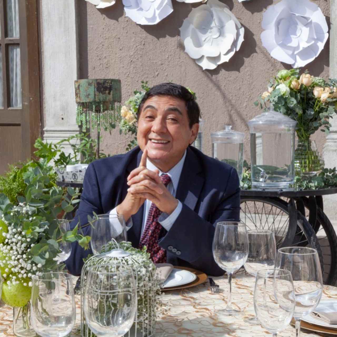 Carlos Bonavides busca ayudar a Pablo Montero con su alcoholismo