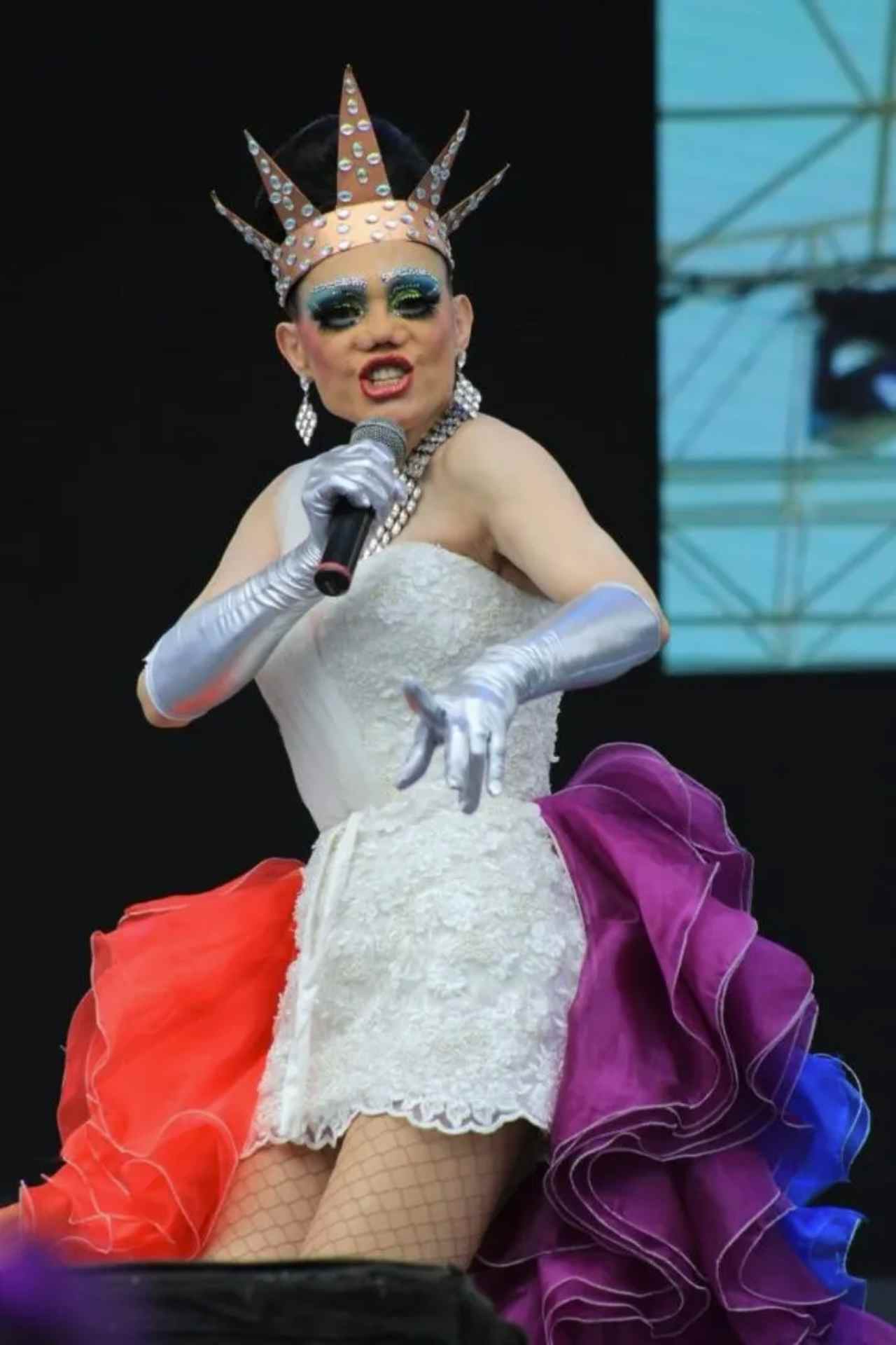 Carmen Campuzano en marcha del Orgullo LGBT