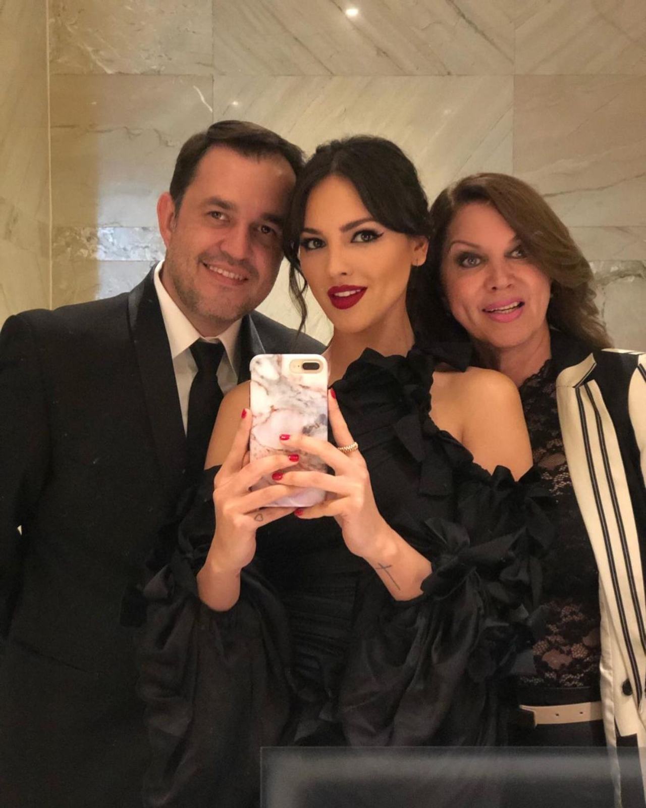 Eiza Gonzalez hermano mama Glenda Reyna