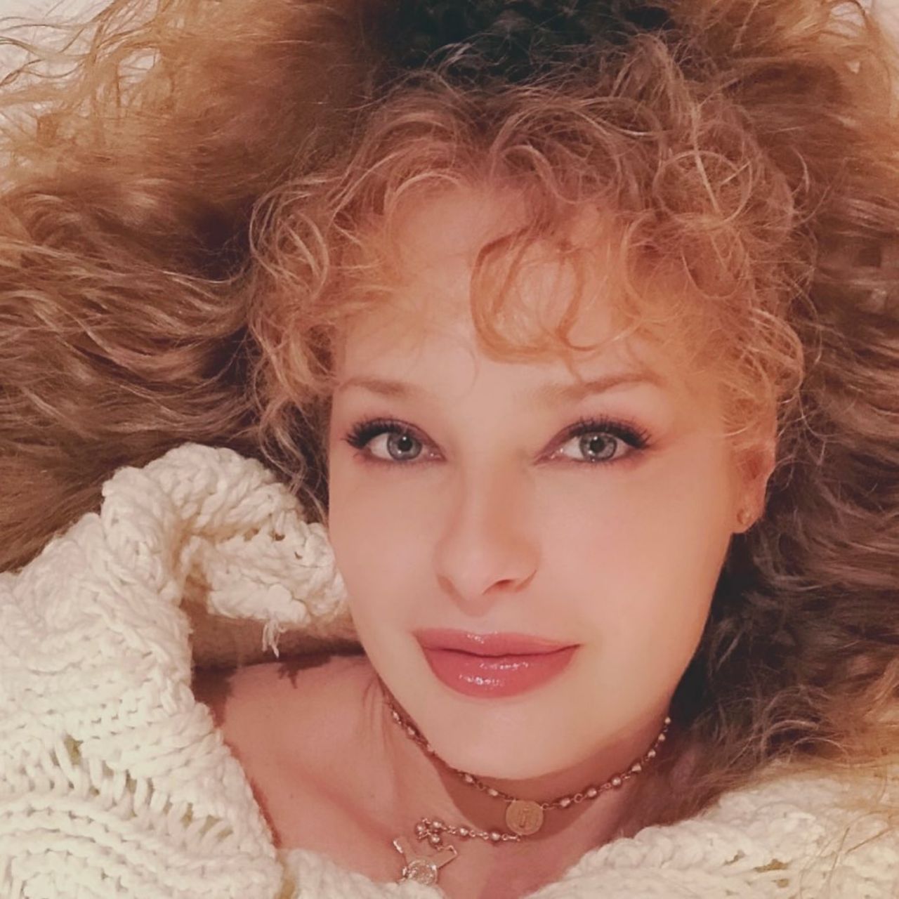 Joana Benedek asi luce ahora antes