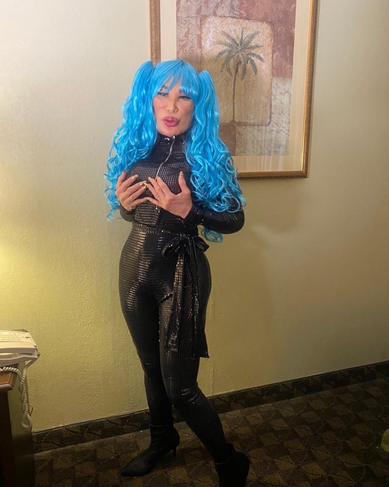 Lyn May enseña de mas ejercicio
