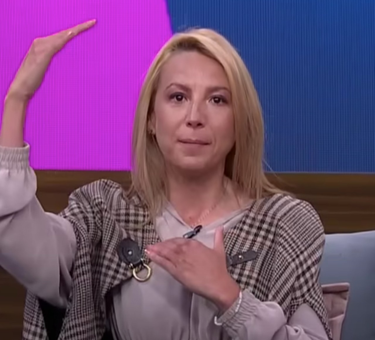 mafe walker aliens perturbador mensaje